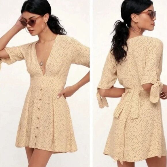 Faithfull The Brand Birgit Mini Dress Tie Back Size Medium 6 Beige Polka Dot - Picture 1 of 12